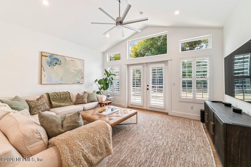 809 Davis Street Neptune Beach, FL 32266 - Photo 18 of 59 809 Davis Street (70).jpg-SMALL