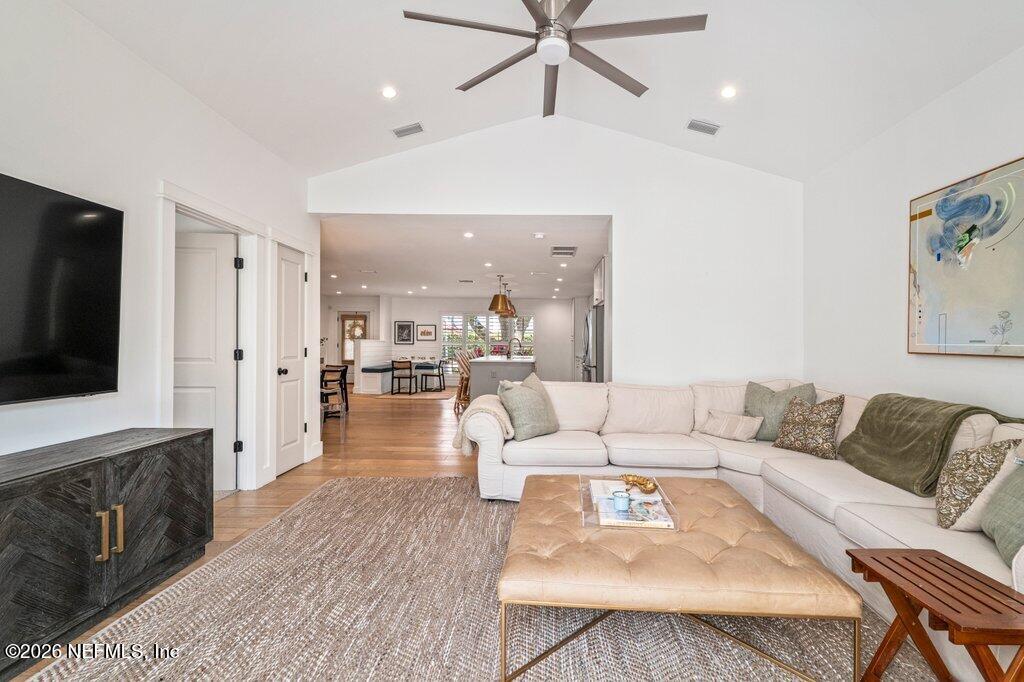 809 Davis Street Neptune Beach, FL 32266 - Photo 19 of 59 809 Davis Street (73).jpg-SMALL