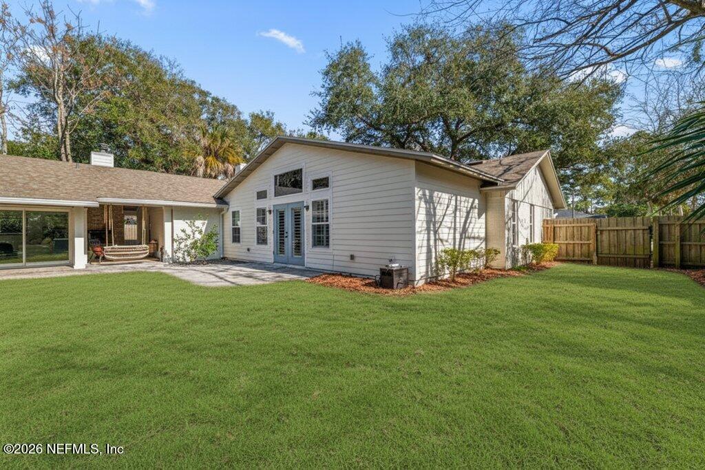 809 Davis Street Neptune Beach, FL 32266 - Photo 56 of 59 Backyard 2.jpg-SMALL