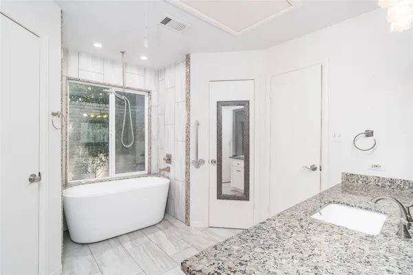 $255,000 | 179 Old Bridge Lake Street, Houston, TX 77069