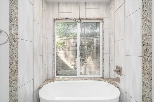 $255,000 | 179 Old Bridge Lake Street, Houston, TX 77069