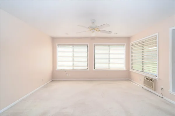 $255,000 | 179 Old Bridge Lake Street, Houston, TX 77069
