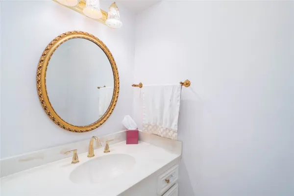 $255,000 | 179 Old Bridge Lake Street, Houston, TX 77069