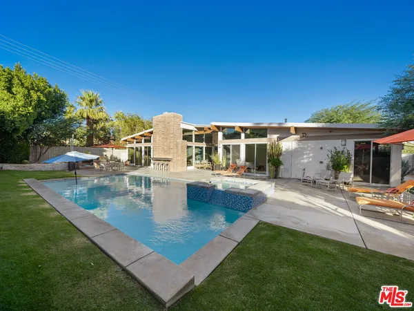 $7,500 | 1765 Royal Palm Court, Palm Springs, CA 92262