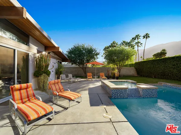 $7,500 | 1765 Royal Palm Court, Palm Springs, CA 92262