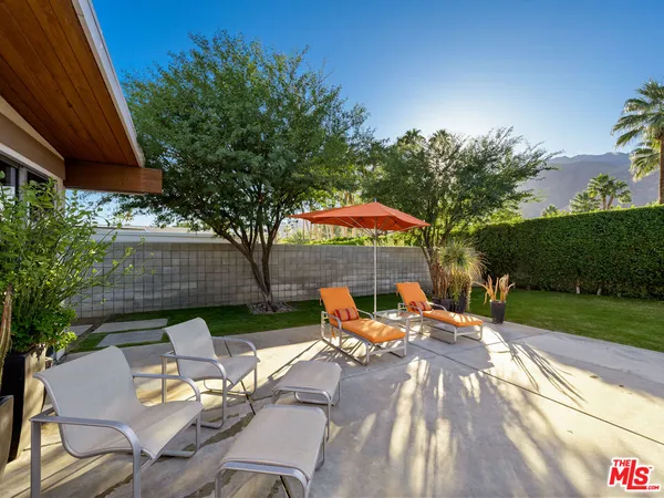 $7,500 | 1765 Royal Palm Court, Palm Springs, CA 92262