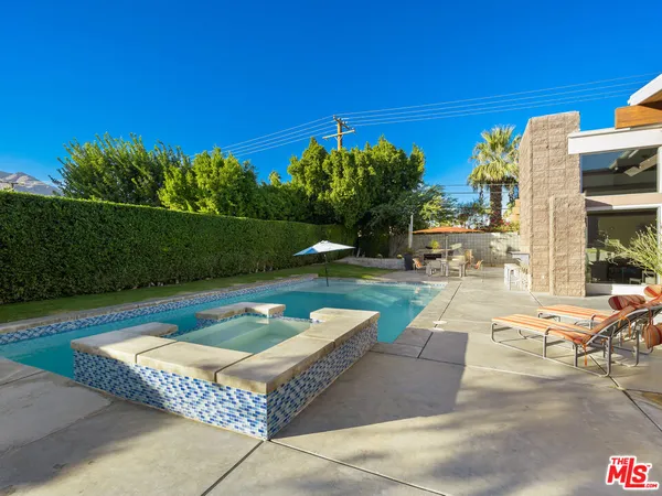 $7,500 | 1765 Royal Palm Court, Palm Springs, CA 92262