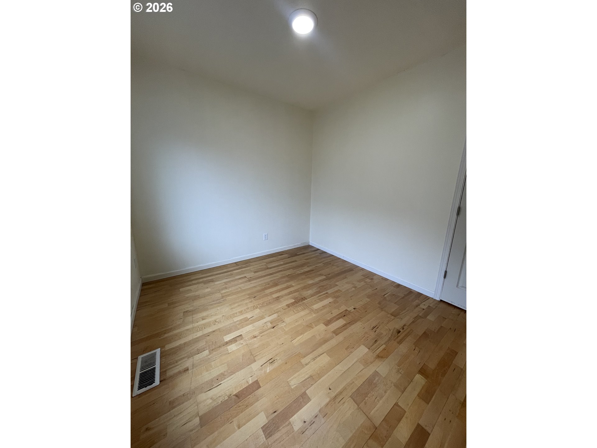 16735 Southwest Baseline Road Beaverton, OR 97006 - Photo 7 of 27