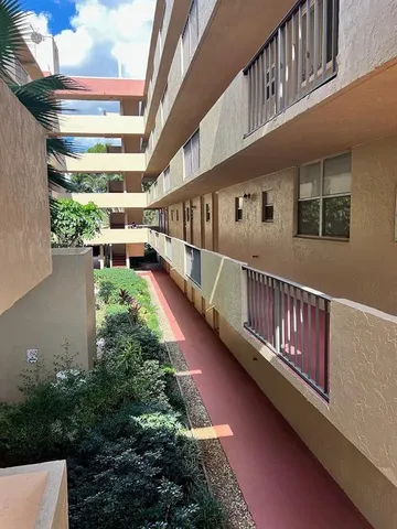 $1,745 | 403 Northwest 68th Avenue, Unit 202, Plantation, FL 33317
