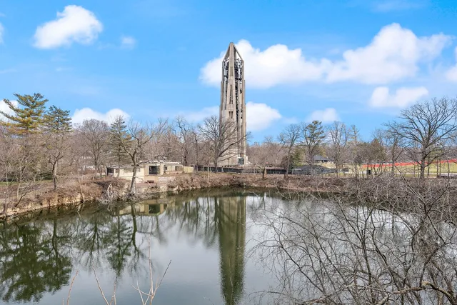 $2,850 | 511 Aurora Avenue, Unit 416, Naperville, IL 60540