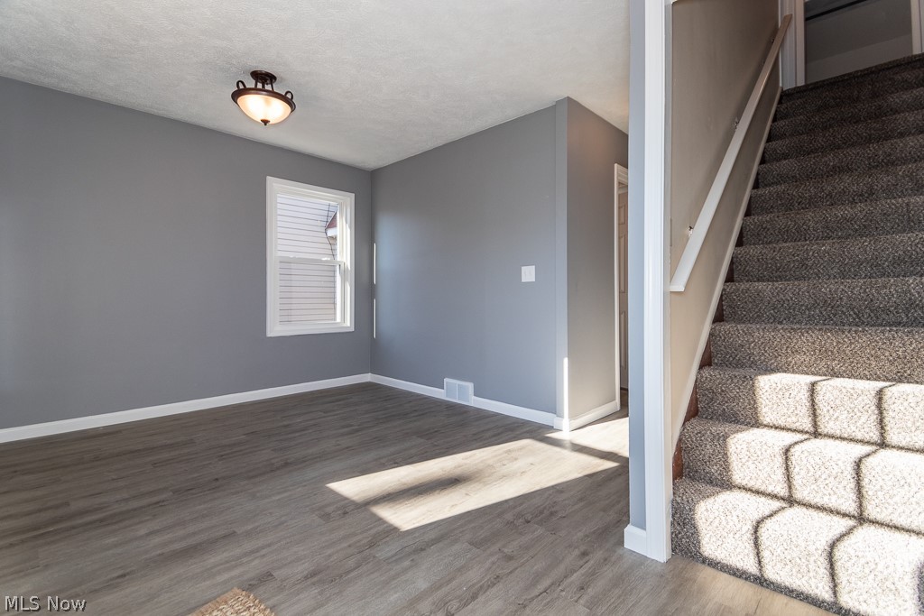 4502 Lilac Road Cleveland, OH 44121 - Photo 24 of 35