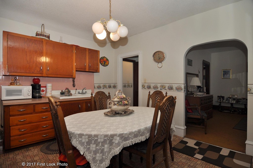 351 Coggeshall Street Fall River, MA 02721 - Photo 23 of 29