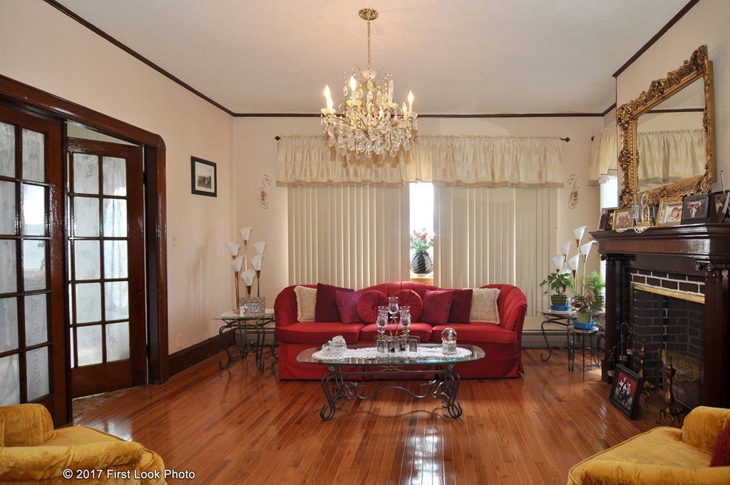 351 Coggeshall Street Fall River, MA 02721 - Photo 4 of 29
