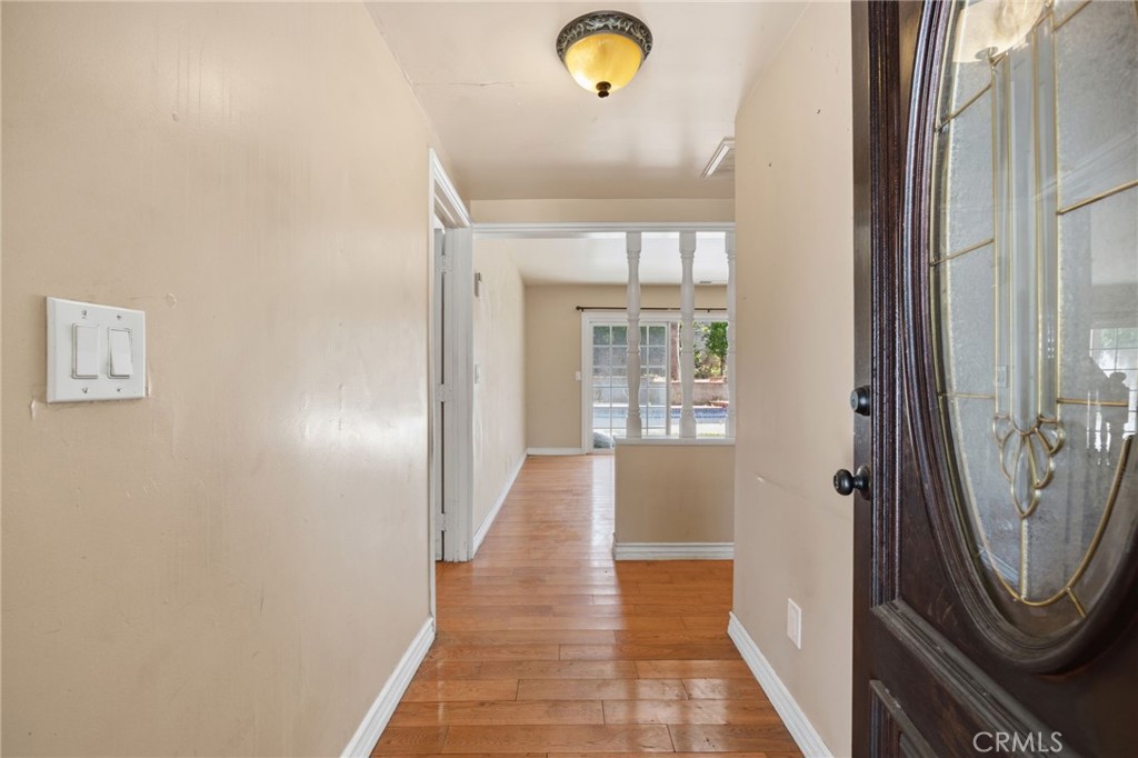 509 Alameda Altadena, CA 91001 - Photo 5 of 39