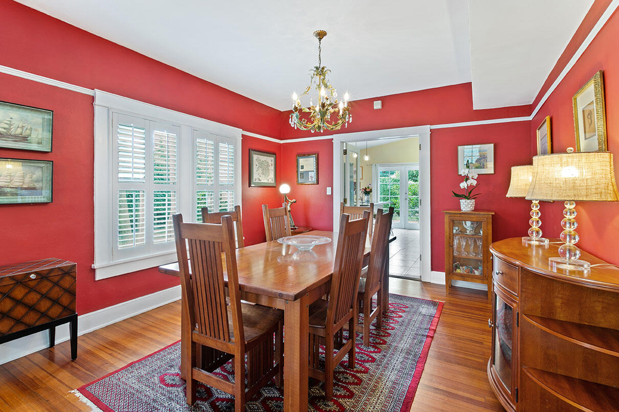 319 Buckingham Road West Palm Beach, FL 33405 - Photo 16 of 35 Dining Room