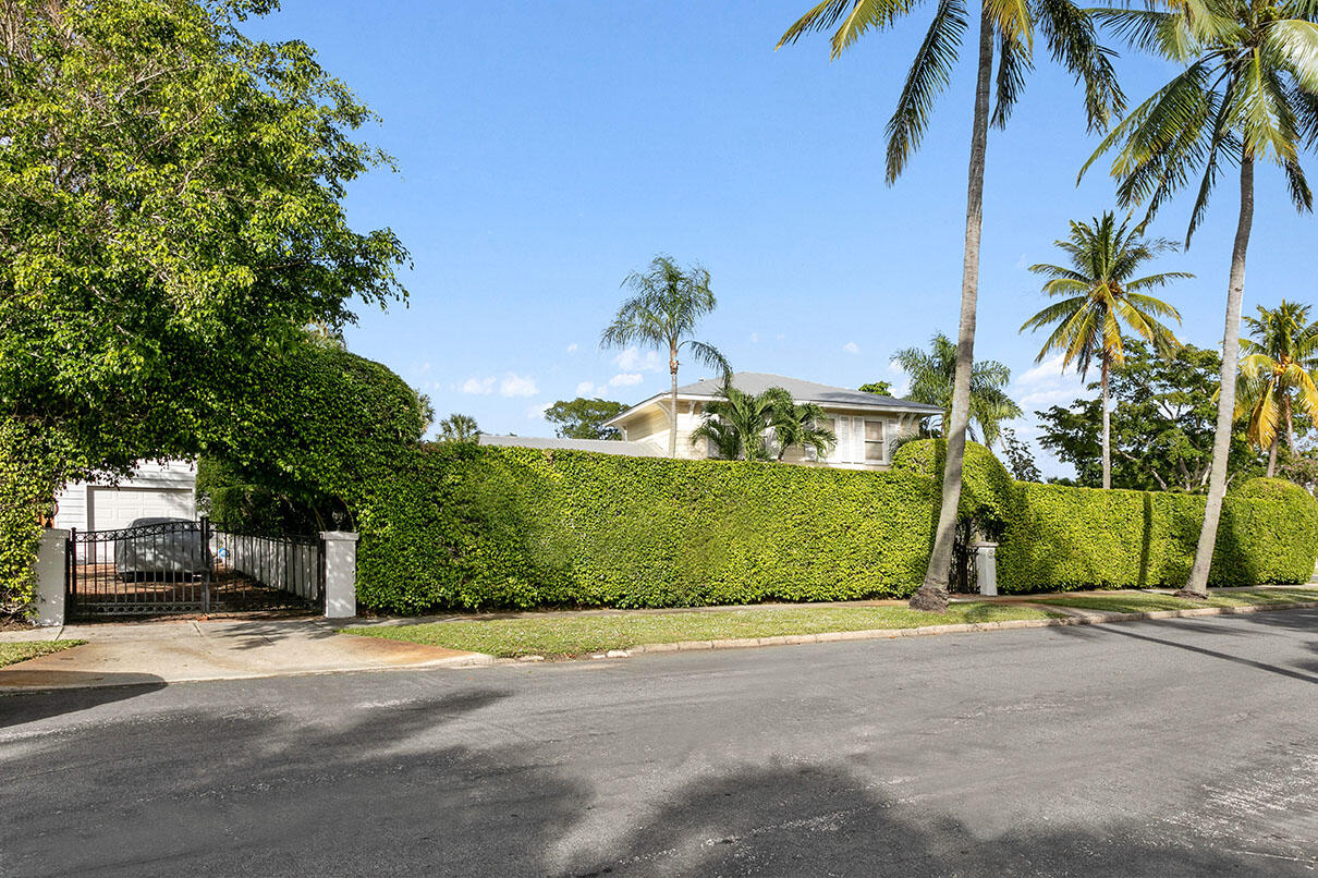 319 Buckingham Road West Palm Beach, FL 33405 - Photo 29 of 35 319 Buckingham Rd.