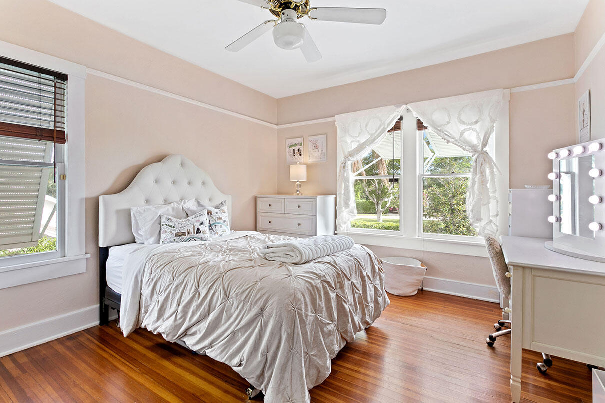 319 Buckingham Road West Palm Beach, FL 33405 - Photo 10 of 35 Bedroom 2