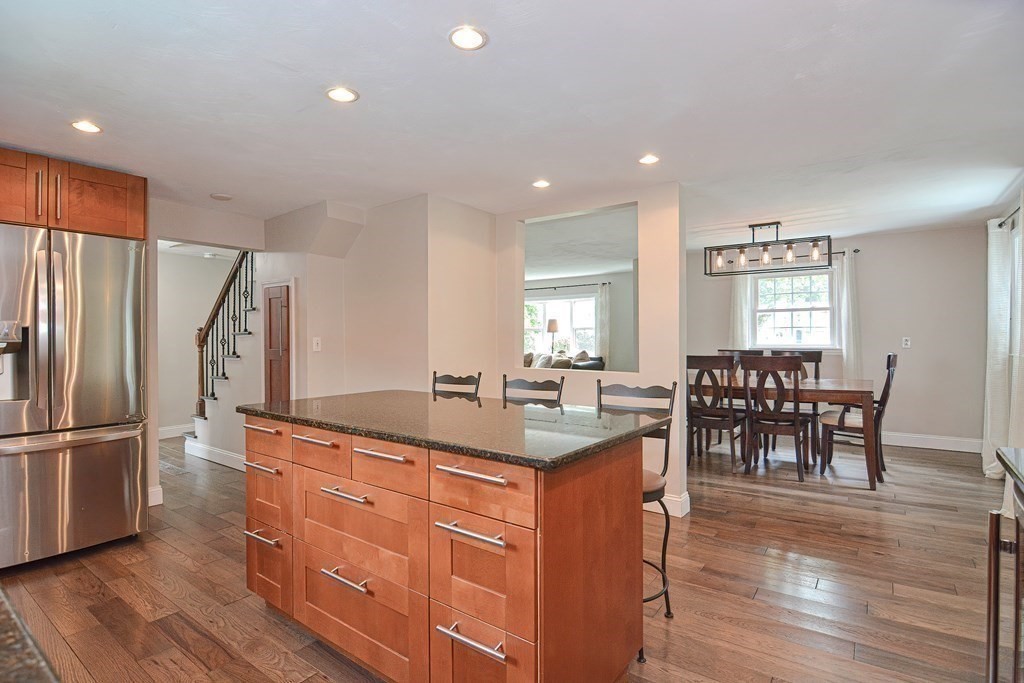 93 Cameron Road Norwood, MA 02062 - Photo 11 of 42