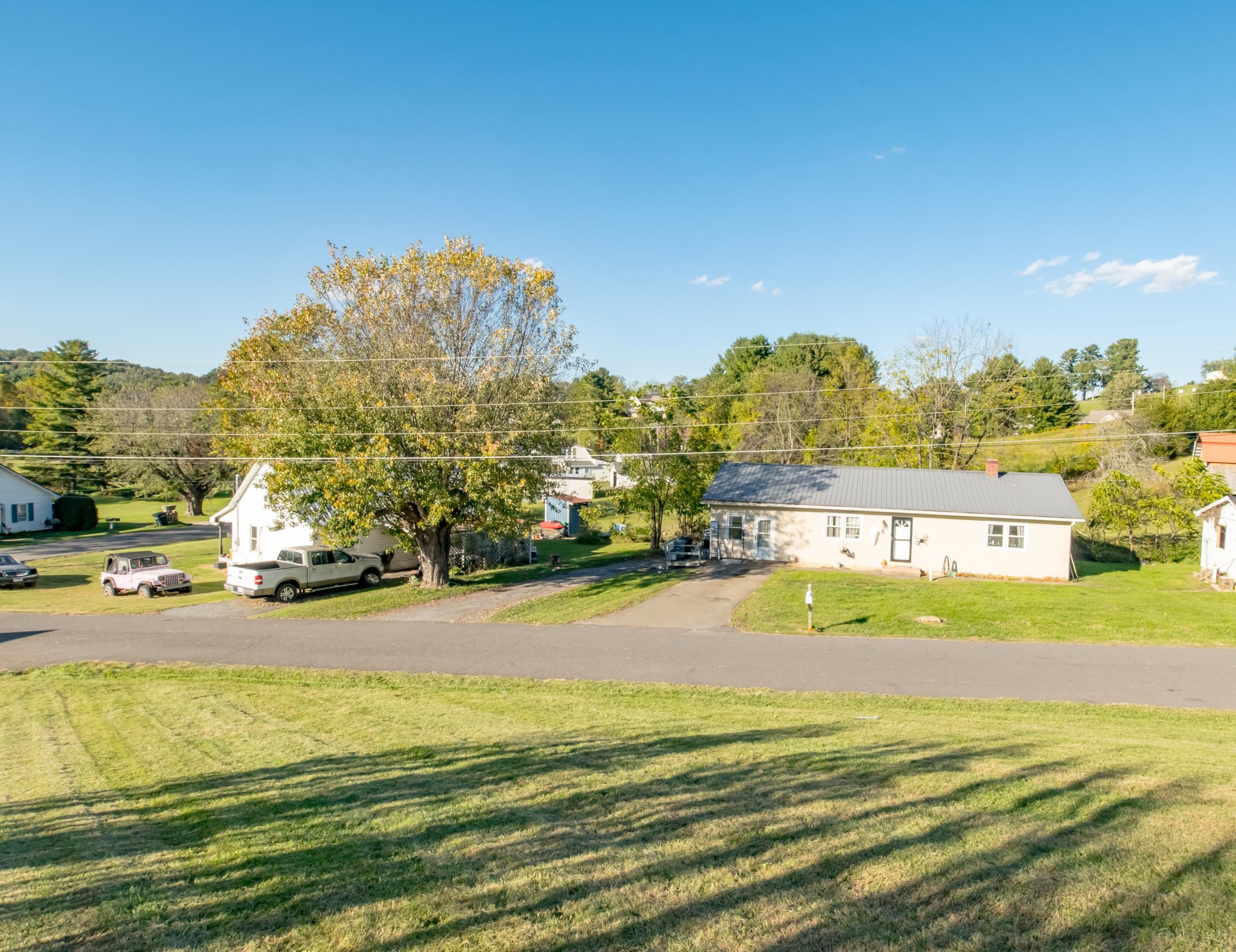 437 Armory Road Galax, VA 24333 - Photo 34 of 40 Gallery Image 34