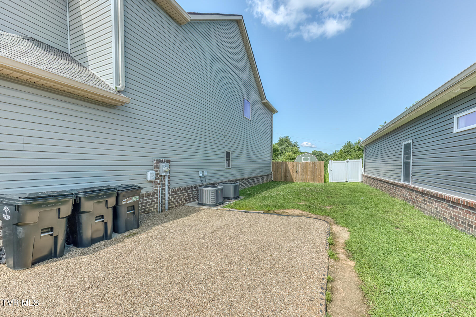 933 Riddle Ridge Jonesborough, TN 37659 - Photo 4 of 45 933 Riddle Ridge-44