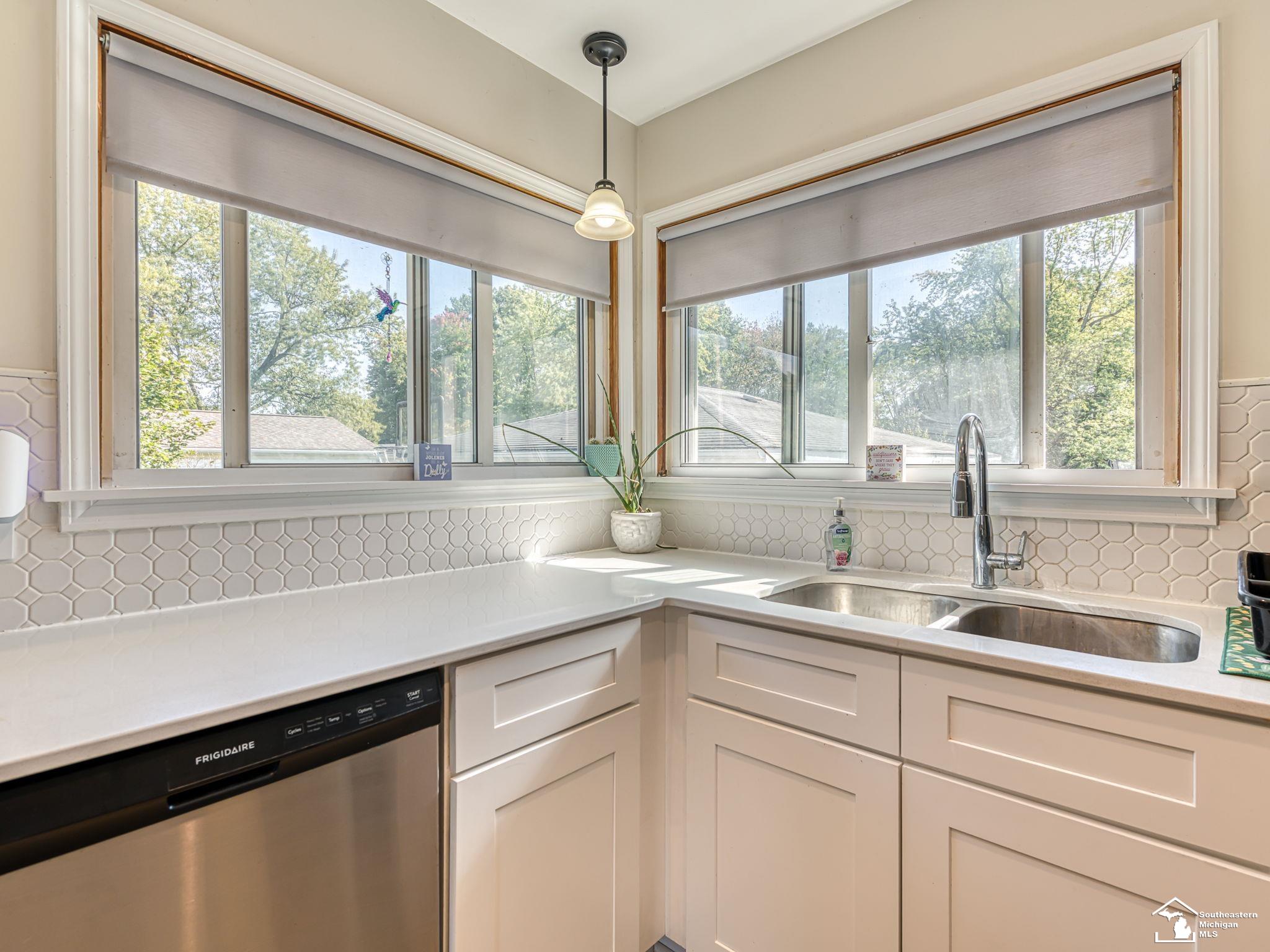 1359 Moore Road Adrian, MI 49221 - Photo 18 of 39 Gallery Image 18