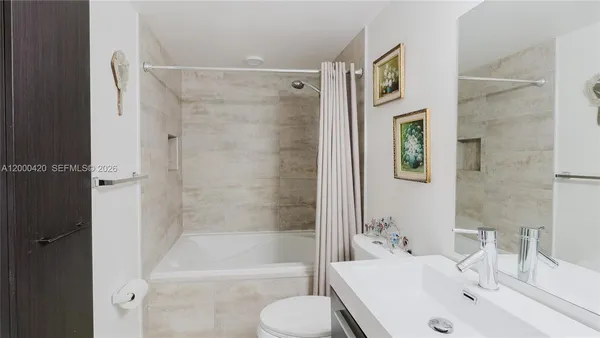 $375,000 | 3800 Hillcrest Drive, Unit 411, Hollywood, FL 33021