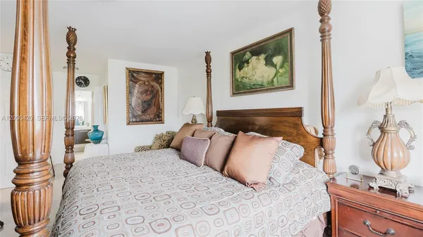 $375,000 | 3800 Hillcrest Drive, Unit 411, Hollywood, FL 33021