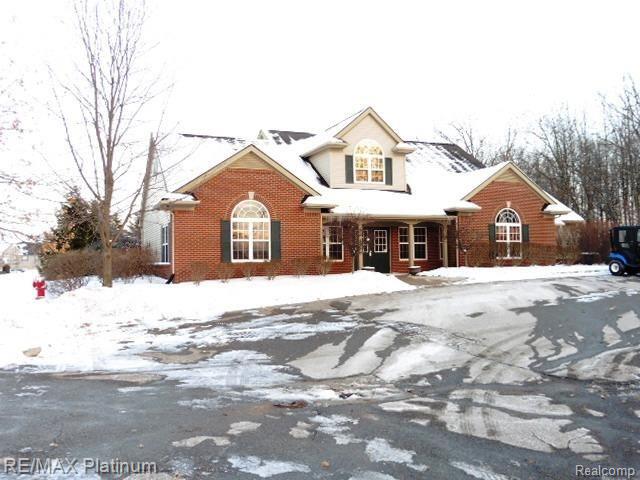 4237 Hampton Ridge Boulevard, Unit 136 Howell, MI 48843 - Photo 16 of 16 P1000697.jpg
