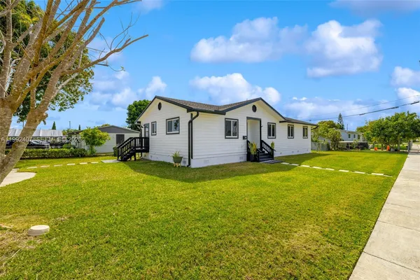 $3,250 | 1867 Northwest 8th Avenue, Homestead, FL 33030