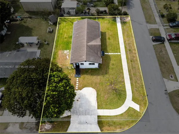 $3,250 | 1867 Northwest 8th Avenue, Homestead, FL 33030