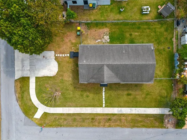 $3,250 | 1867 Northwest 8th Avenue, Homestead, FL 33030