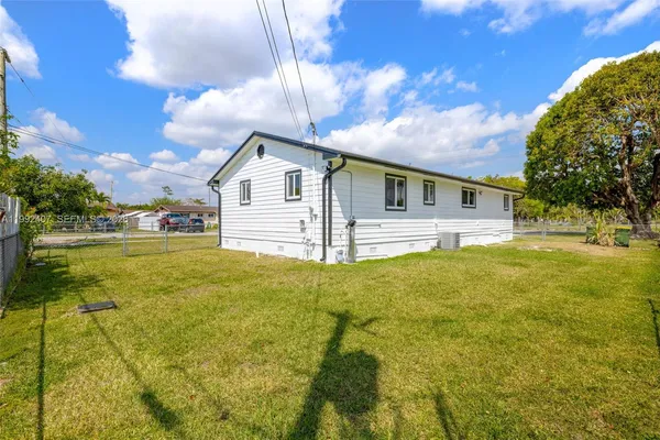 $3,250 | 1867 Northwest 8th Avenue, Homestead, FL 33030