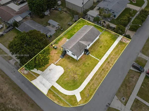 $3,250 | 1867 Northwest 8th Avenue, Homestead, FL 33030