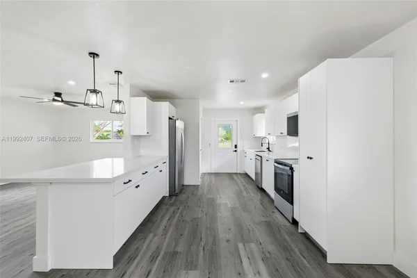 $3,250 | 1867 Northwest 8th Avenue, Homestead, FL 33030