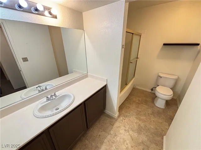 $1,095 | 1909 Desert Falls Court, Unit 207, Las Vegas, NV 89128