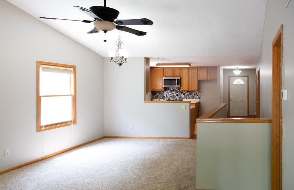 331 Pratt Road Kalamazoo, MI 49008 - Photo 11 of 29 10