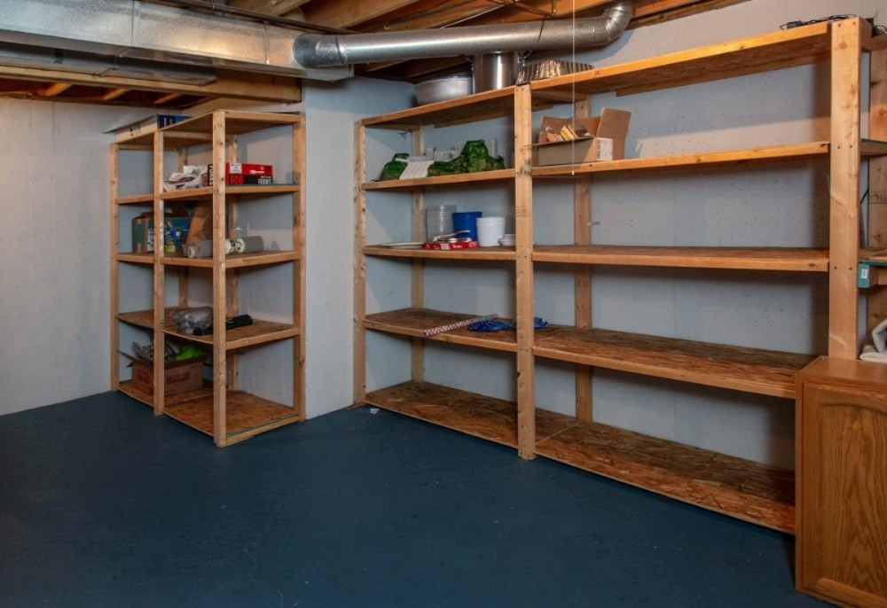 331 Pratt Road Kalamazoo, MI 49008 - Photo 22 of 29 24