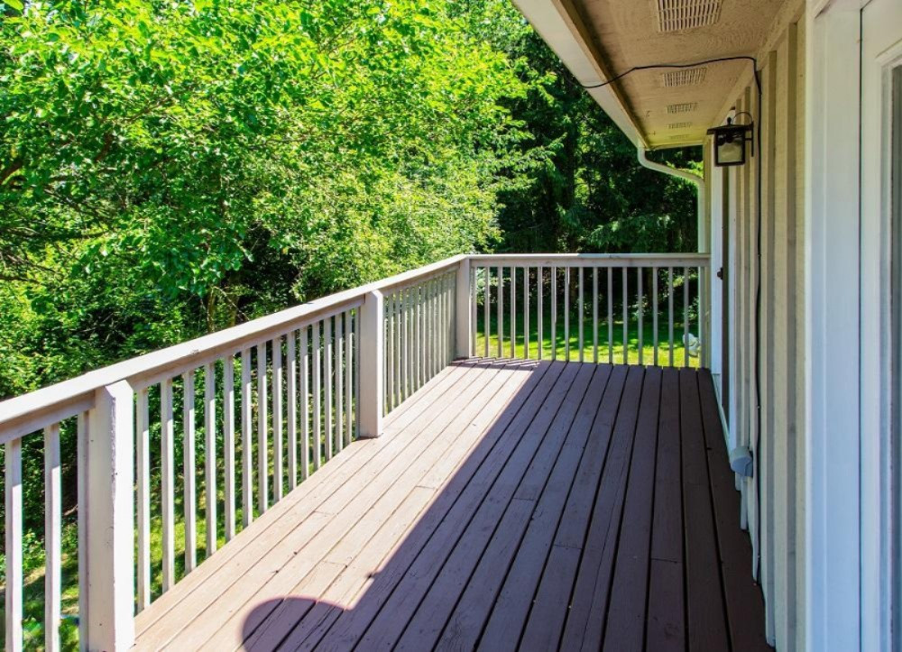 331 Pratt Road Kalamazoo, MI 49008 - Photo 4 of 29 d