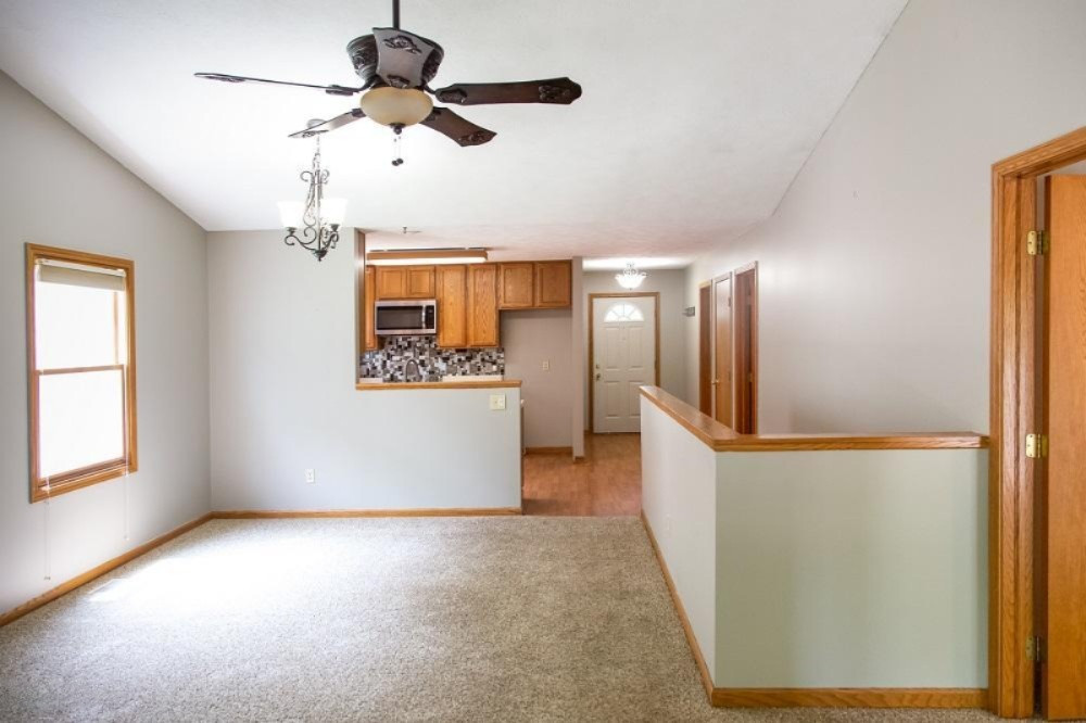 331 Pratt Road Kalamazoo, MI 49008 - Photo 10 of 29 27