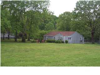 8211 Middle Valley Road Hixson, TN 37343 - Photo 1 of 7 Primary Photo