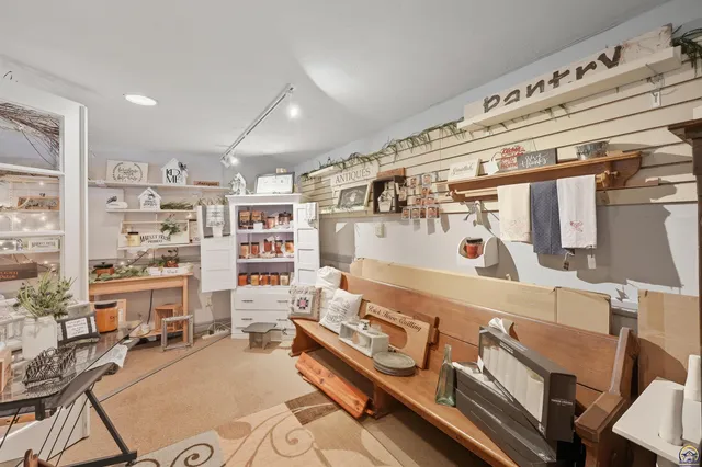 $349,900 | 12542 266th Road, Holton, KS 66436