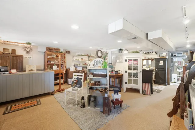 $349,900 | 12542 266th Road, Holton, KS 66436