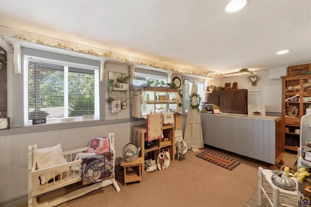 $349,900 | 12542 266th Road, Holton, KS 66436