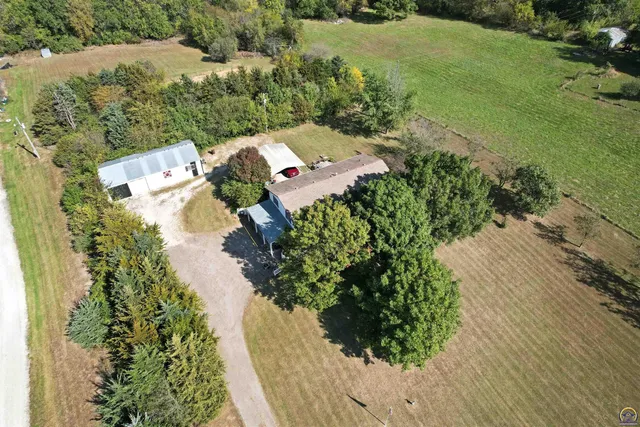 $349,900 | 12542 266th Road, Holton, KS 66436