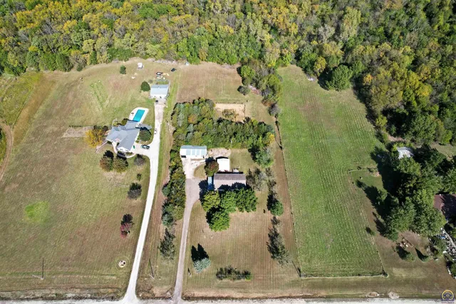 $349,900 | 12542 266th Road, Holton, KS 66436
