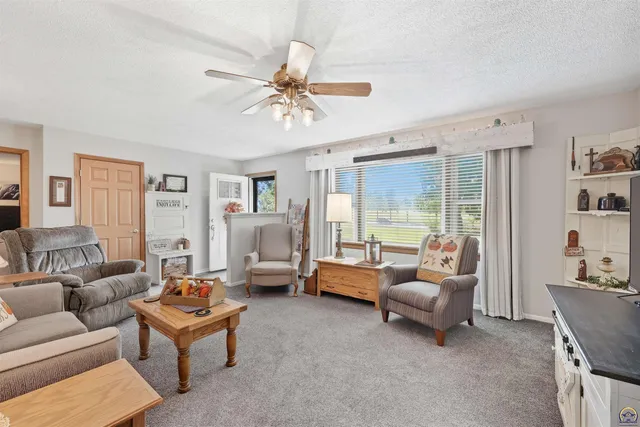 $349,900 | 12542 266th Road, Holton, KS 66436