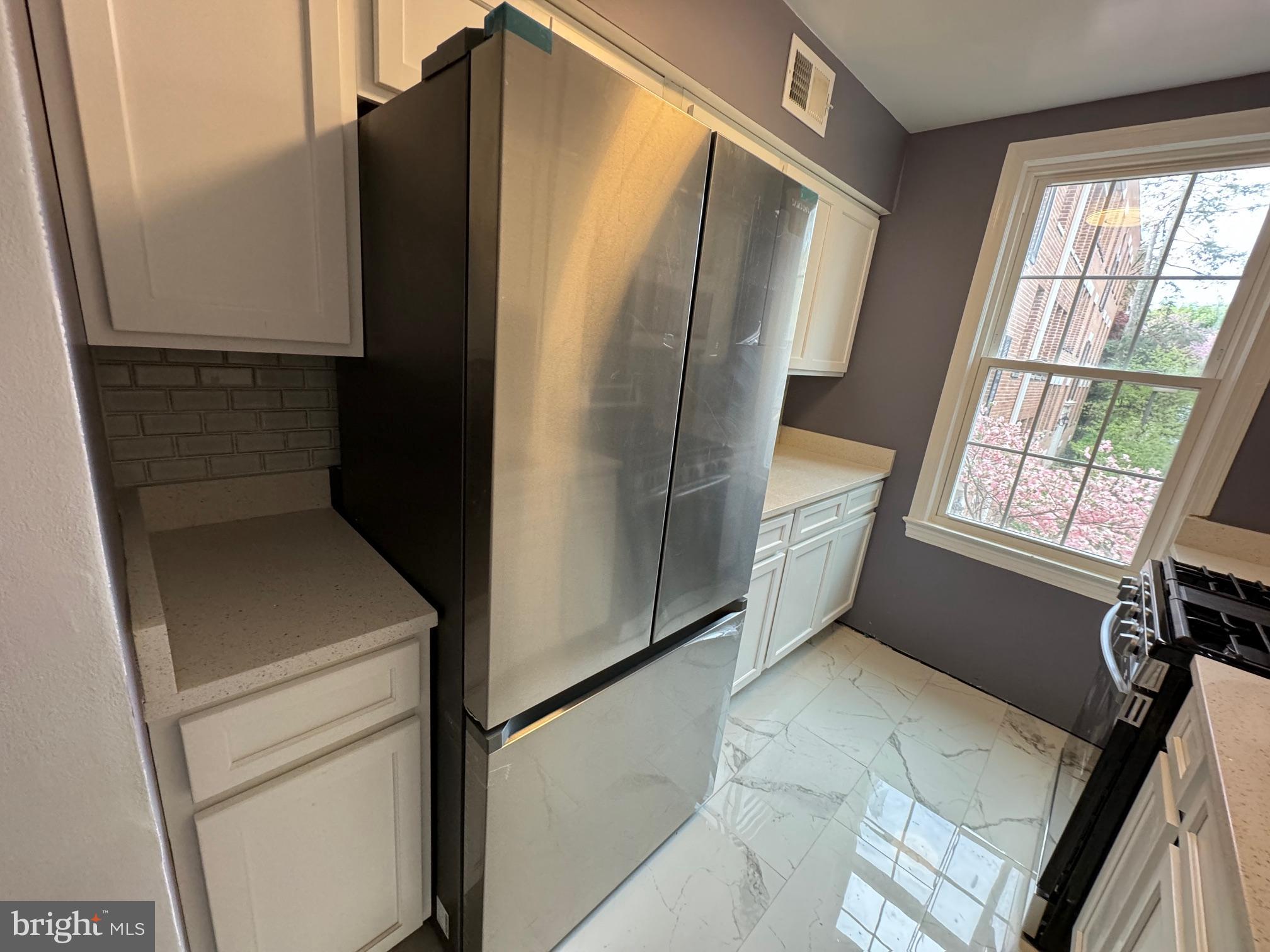 2723 Ordway Street Northwest, Unit 4 Washington, DC 20008 - Photo 5 of 28