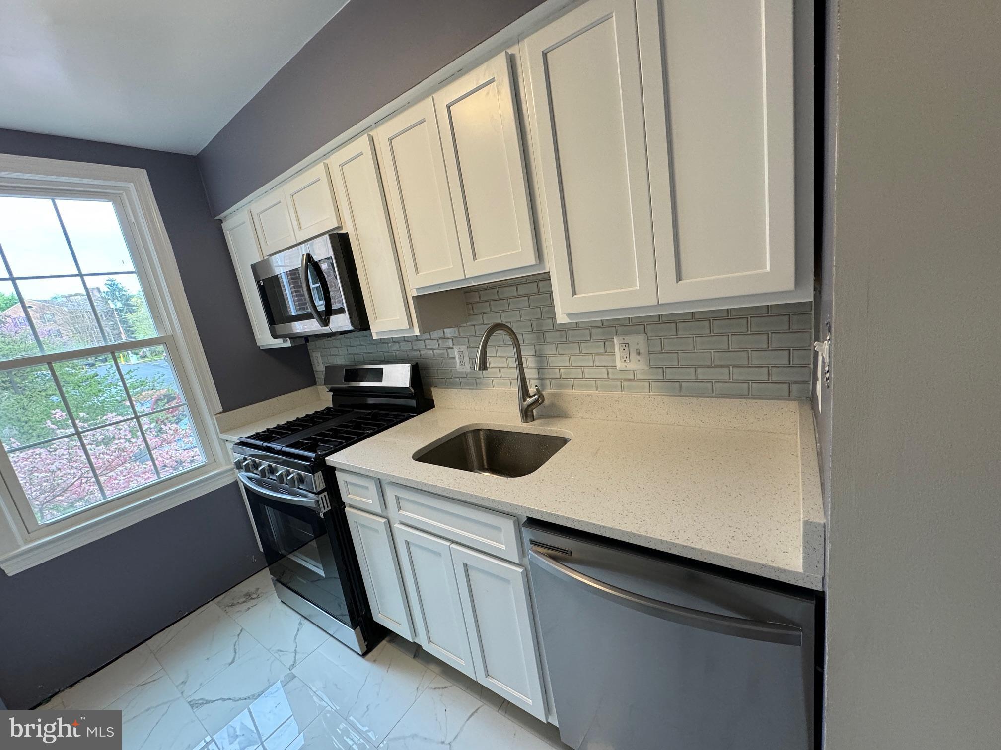 2723 Ordway Street Northwest, Unit 4 Washington, DC 20008 - Photo 6 of 28