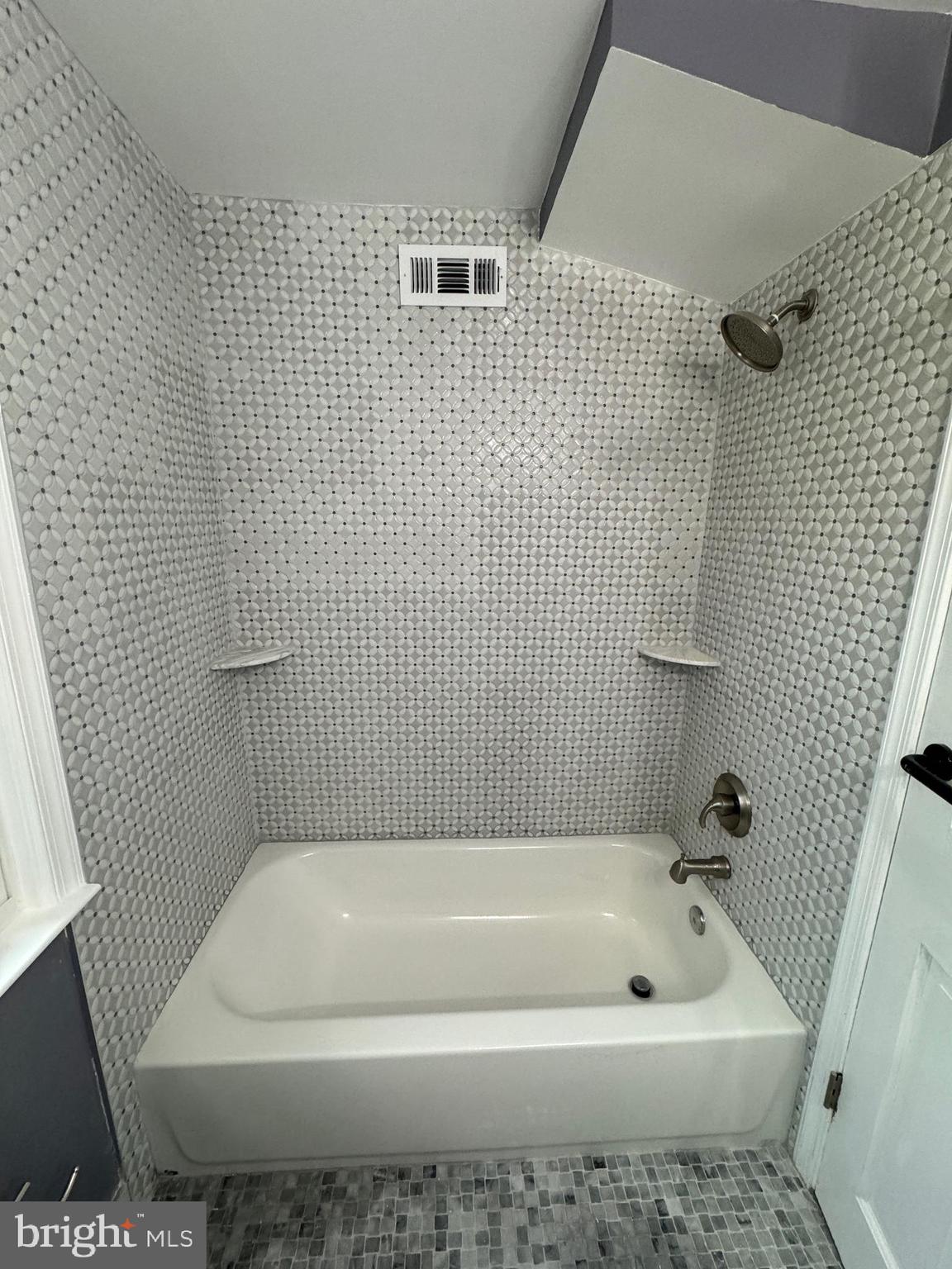 2723 Ordway Street Northwest, Unit 4 Washington, DC 20008 - Photo 8 of 28