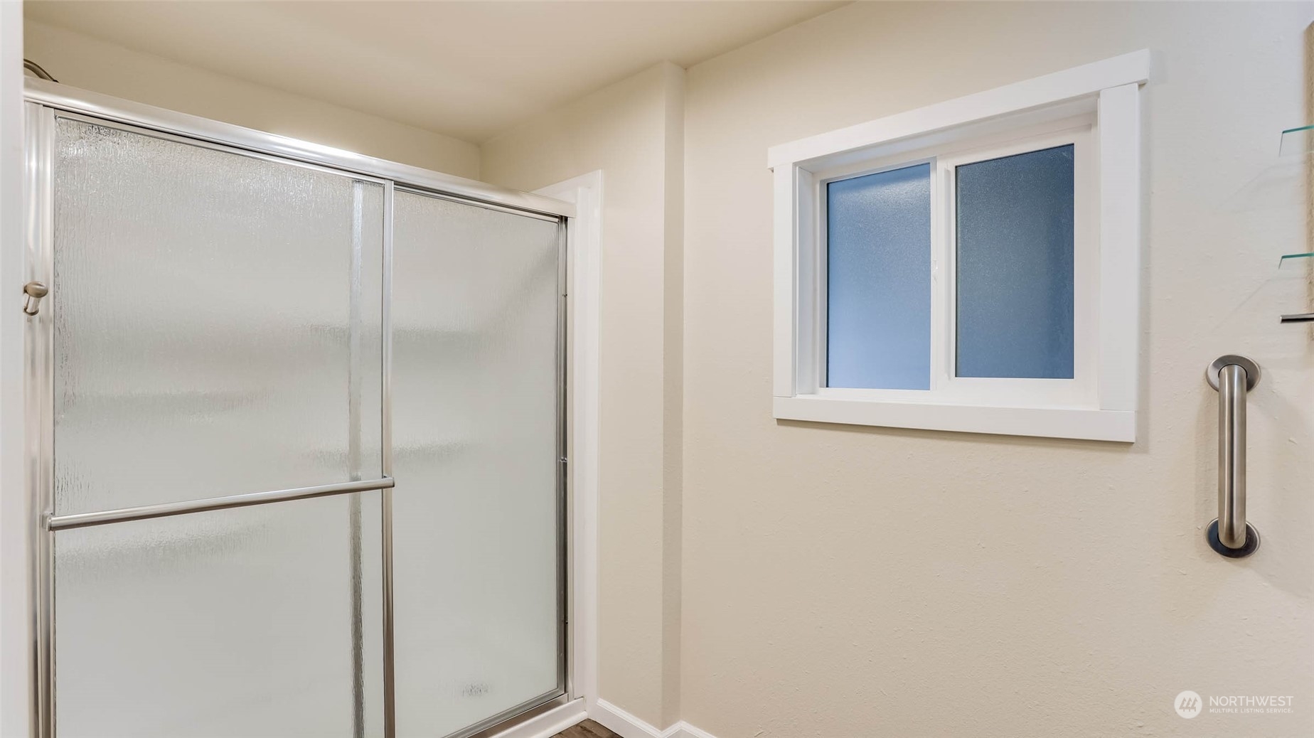 201 Union Avenue Southeast, Unit 2 Renton, WA 98059 - Photo 18 of 29 Gallery Image 18